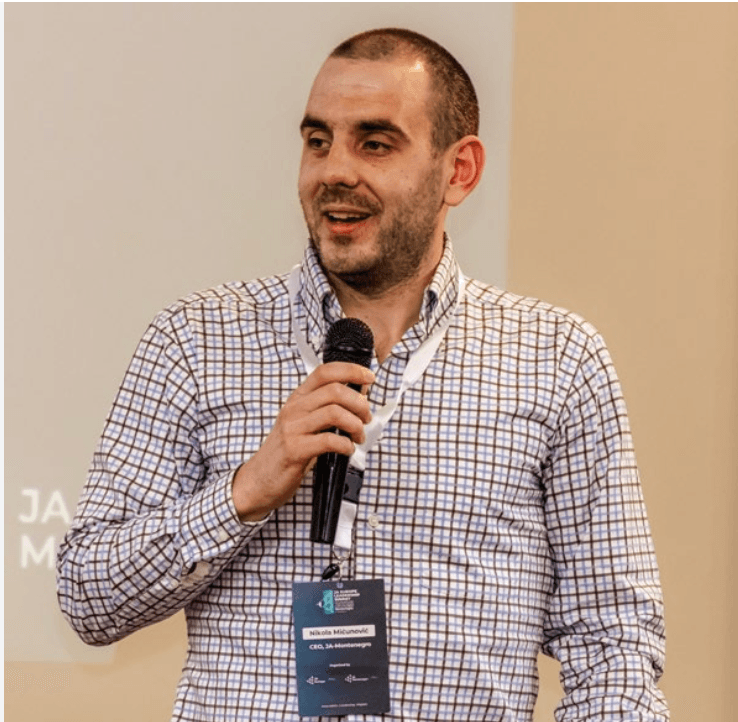 mr Nikola Mićunović